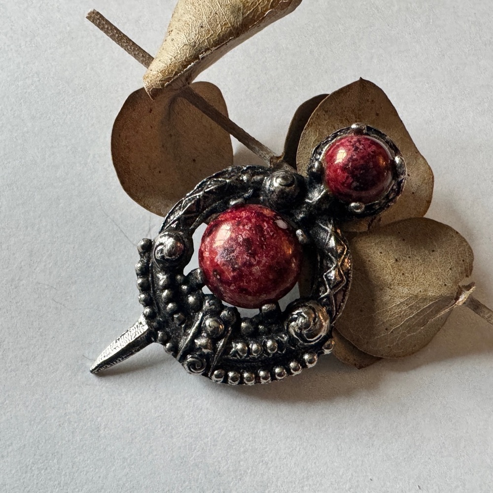 Celtic kilt Pin / Brooch